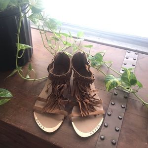 Forever, Tan Sandals w/fringe & gold details